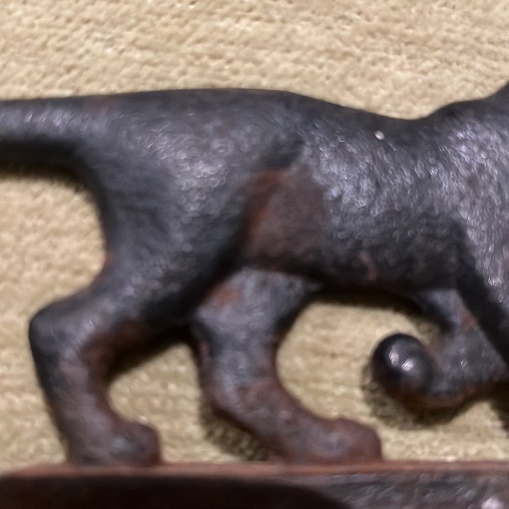 1986 "Bootscraper" Cat from the Franklin Mint Curio Cabinet Cats Collection - Picture 6 of 6